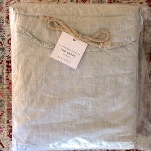Parachute Heather Percale Top Sheet - FULL/QUEEN light grey.